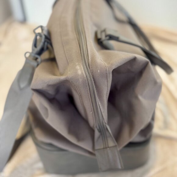 BEIS Weekender Bag (Grey) - Picture 6 of 14